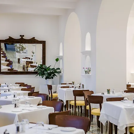 Hotel Minerva 4*