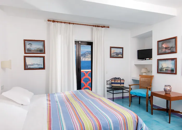 Minerva סורנטו