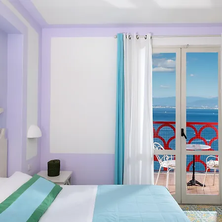 Minerva ホテル 4*