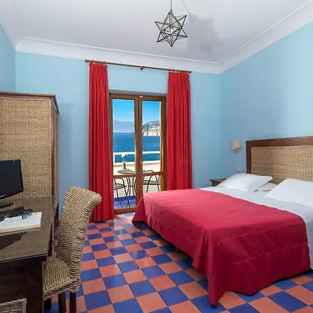 Minerva ホテル ソレント