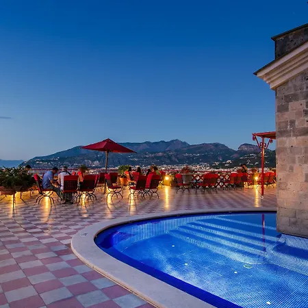 密涅瓦酒店 酒店 4*