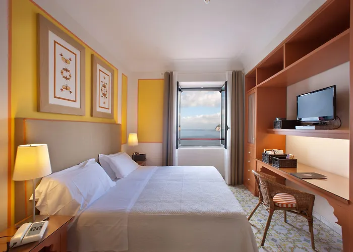 Minerva Готель